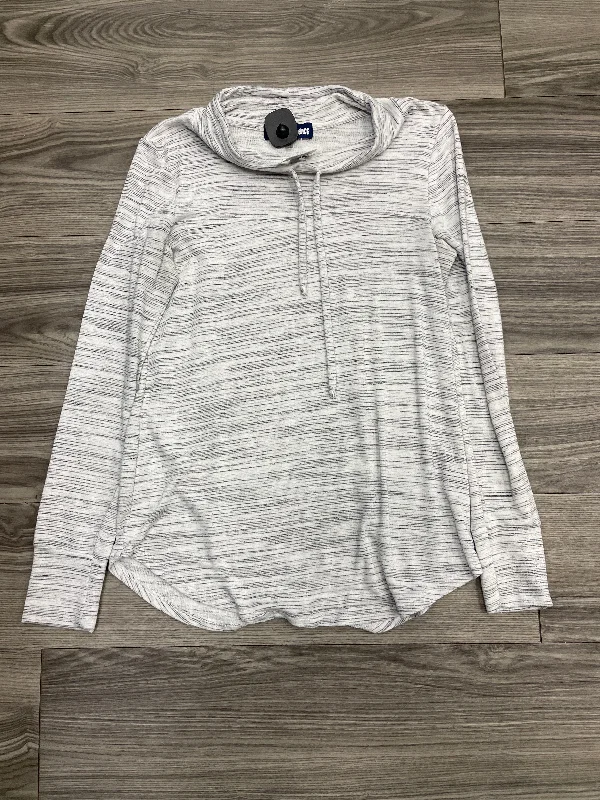 Top Long Sleeve By Clothes Mentor In Grey, Size: M